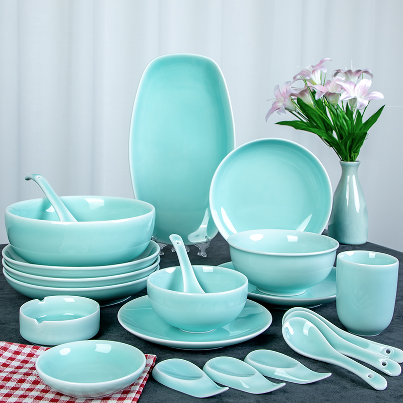 青瓷餐具碗碟套装家用家庭中式龙泉陶瓷饭碗盘子散装组合简约碗盘
