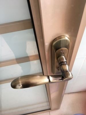卫生间浴室门锁古铜色凹弧面卫浴门锁110mm厕所洗手间厨房执手锁