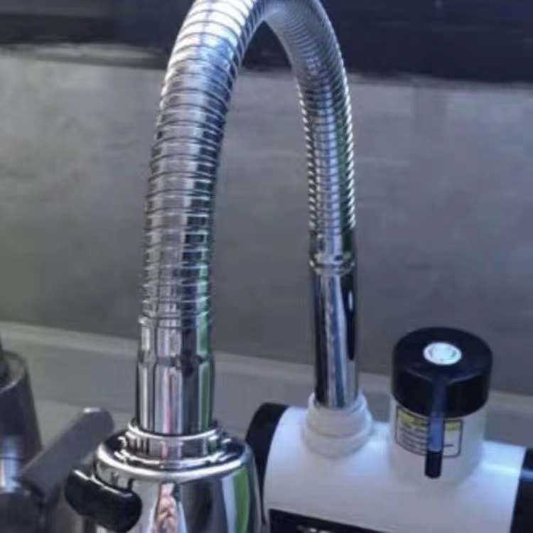 厨房电热水龙头出水大弯管旋转万向管起泡器延伸器22管维修配件