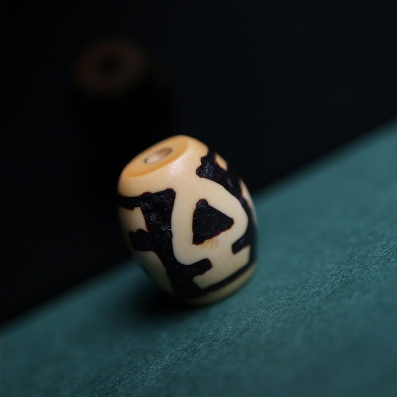 精品西藏混合材质纯手工黄料达洛宝瓶天珠藏式散珠配珠手串腰顶珠