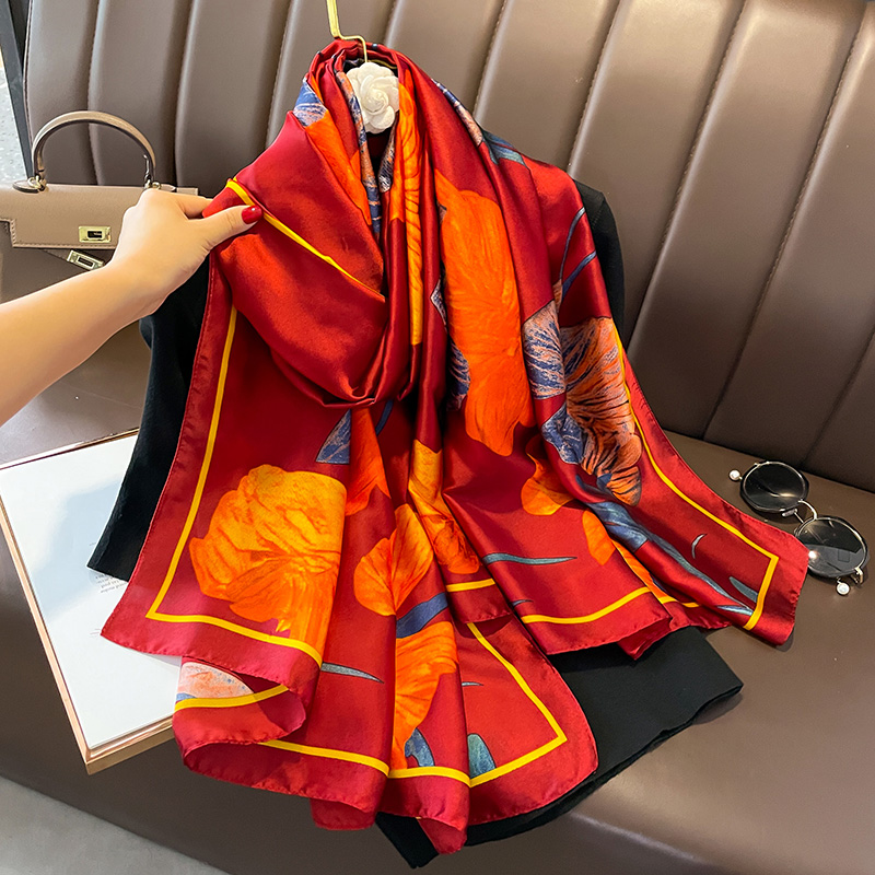 中国风红色绸缎花卉丝巾女夏季薄款防晒披肩围巾两用超大纱巾百搭