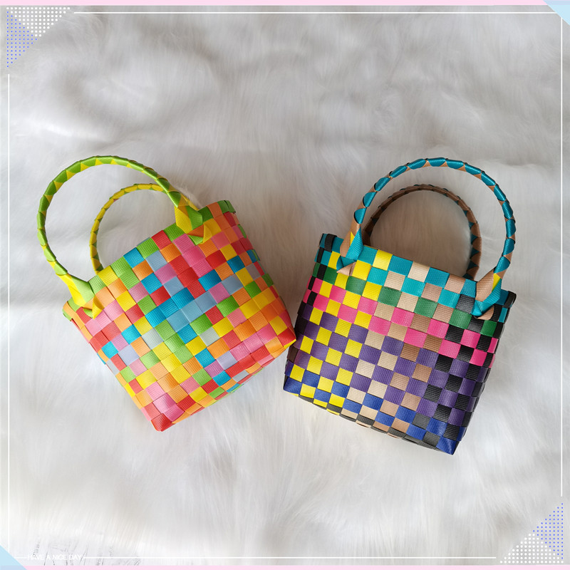 新款小篮子收纳篮彩色塑料编织迷你小包包小方包女手提海边沙滩包