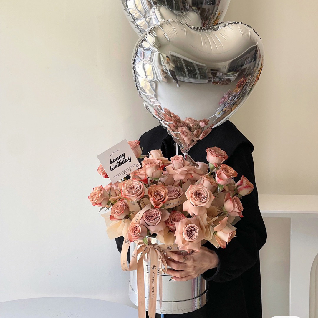 母亲节全国网红气球抱抱桶卡布奇诺玫瑰花束鲜花速递同城深圳生日