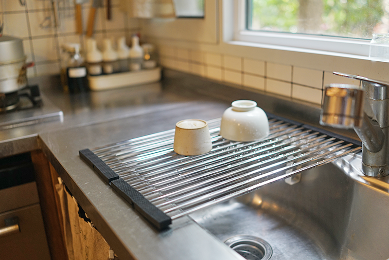 日本可折叠304不锈钢水槽架 碗盘收纳架沥水架 卷帘置物架