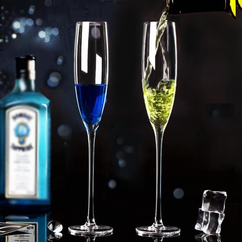 新疆包邮水晶玻璃香槟杯套装家用红酒杯酒吧鸡尾酒高脚杯一对欧式