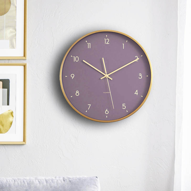紫色美式挂钟客厅时钟轻奢北欧现代家用时钟挂墙简约创意数字挂表