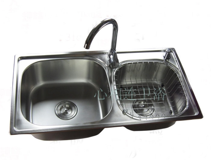冠爵SUS304不锈钢厨房水槽套餐一体磨砂洗碗池菜盆加厚8143双槽