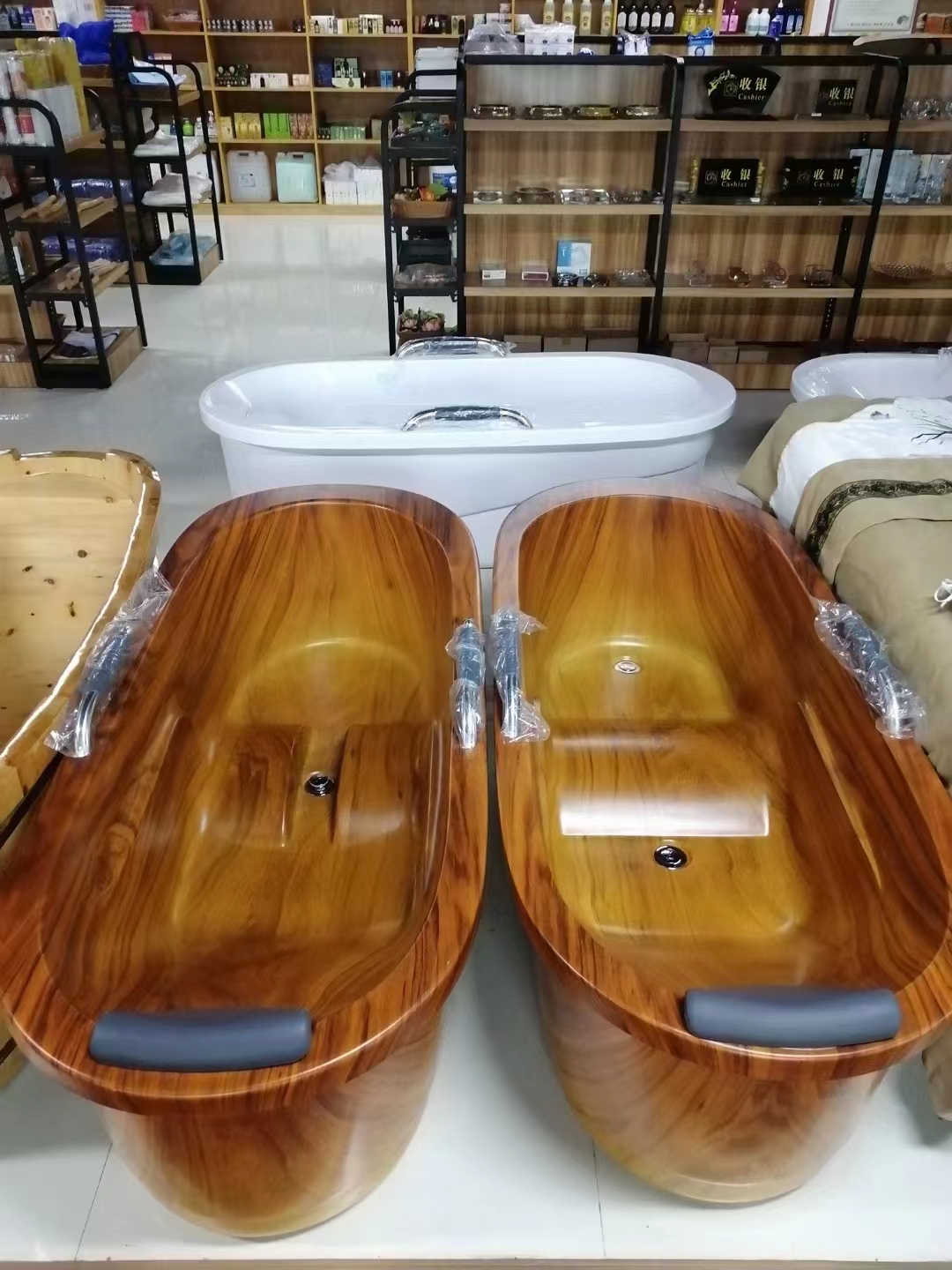 小户型亚克力浴缸家用木桶仿木纹独立式浴缸大人卫生间按摩洗澡桶
