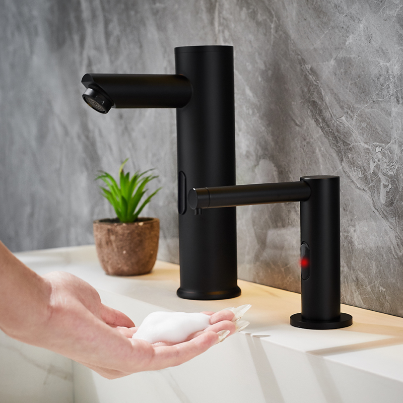 商场卫生间台面全铜自动感应皂液器黑色水龙头式泡沫洗手液机商用