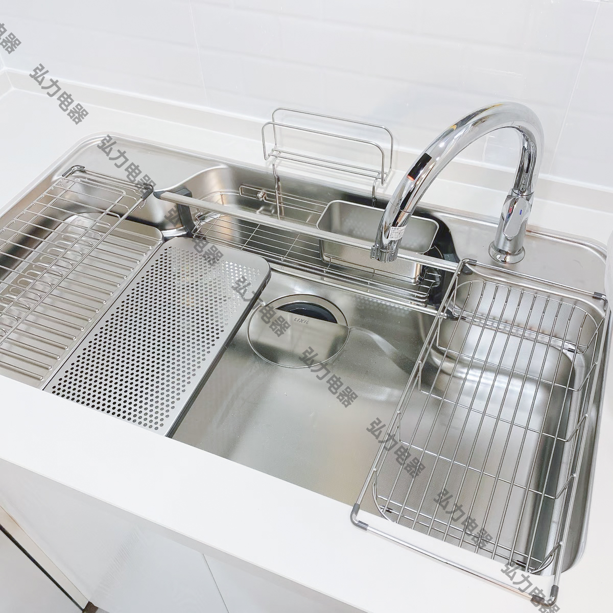 日本进口骊住LIXIL机能型3D压花多功能304不锈钢W型厨房大单水槽
