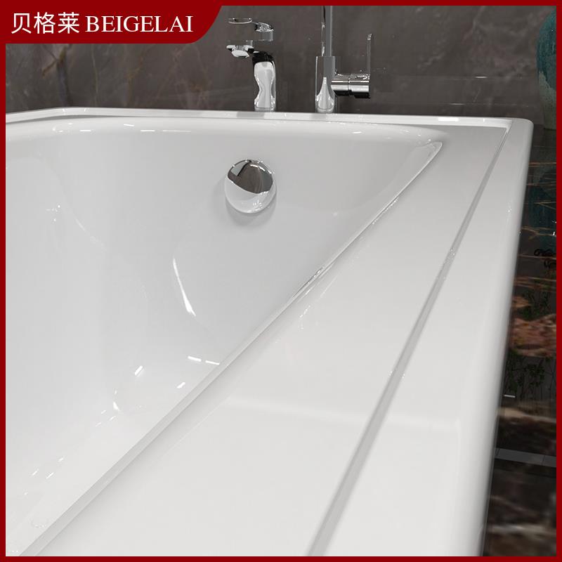 。浴盆卫生间成人简易钢板迷你日式浴缸搪瓷家用小户型嵌入式陶瓷