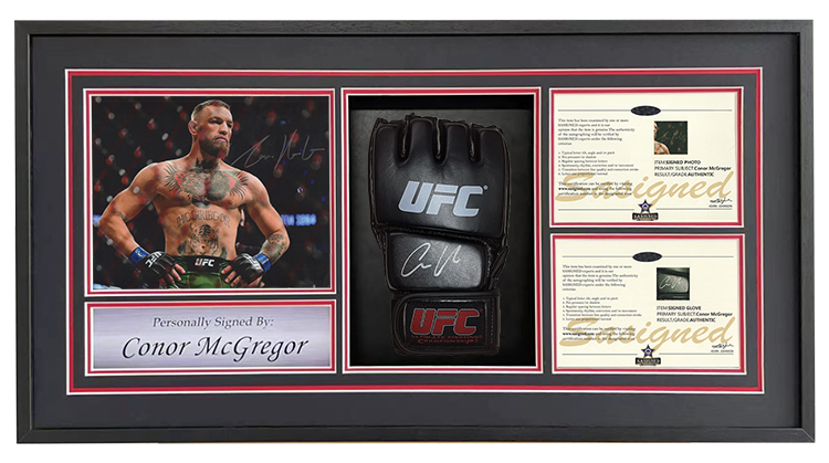 拳击手康纳麦格雷戈亲笔签名照片拳击手套含证书装裱框