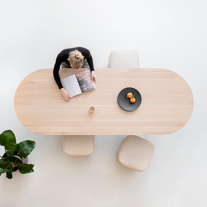 简约现代北欧极简餐桌椭圆设计师办公桌创意轻奢小户型餐桌椅组合