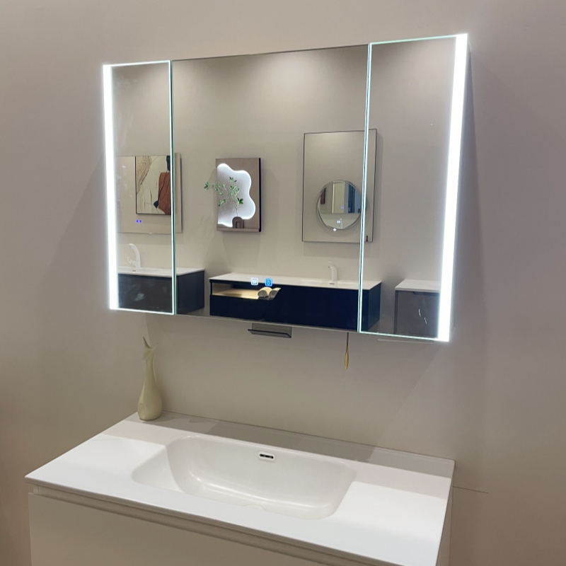 新款智能镜柜铝合金门板两侧发光灯带插座牙刷架高清无铜镜除雾