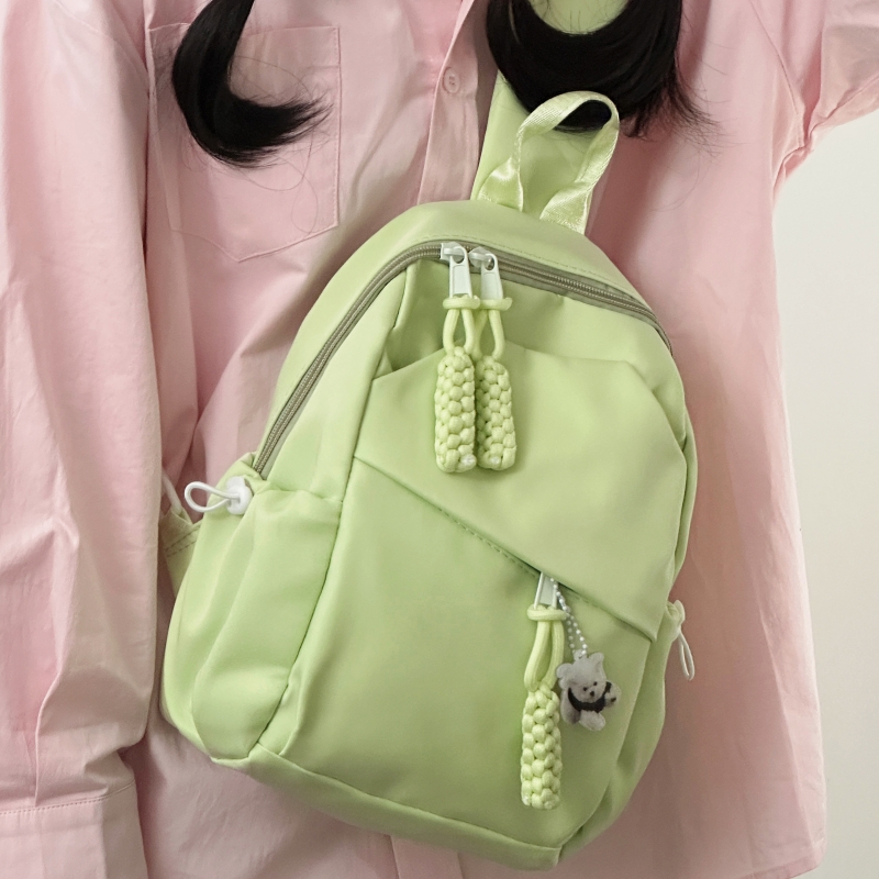 小众设计感高颜值胸包女韩版简约百搭小包包少女学生纯色斜挎包潮