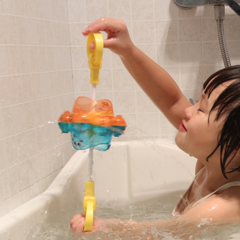 儿童浴室宝宝洗澡玩具八爪鱼旋转喷水花洒冲凉婴儿泡澡戏水玩具