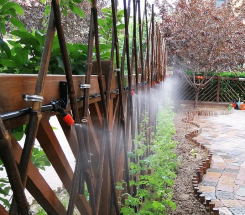 菜花便携式喷淋喷雾菜地水喷头。园艺除尘组件花洒浇花器植物配套