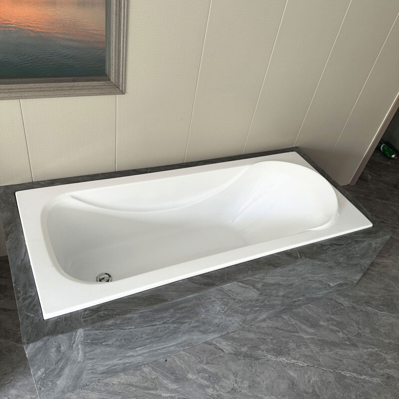 新款嵌入式酒店宾馆卫生间浴缸躺式亚克力成人浴盆独立式家用厂家