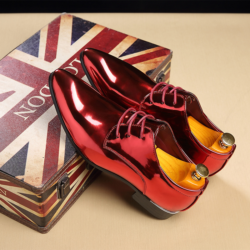 时尚潮流新款英伦男士皮鞋尖头漆皮亮面夜店发型师金色红色婚鞋潮