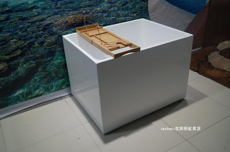 SPA小尺寸对接浴缸/无缝家用超大空间亚克力浴盆独立式日式小户型