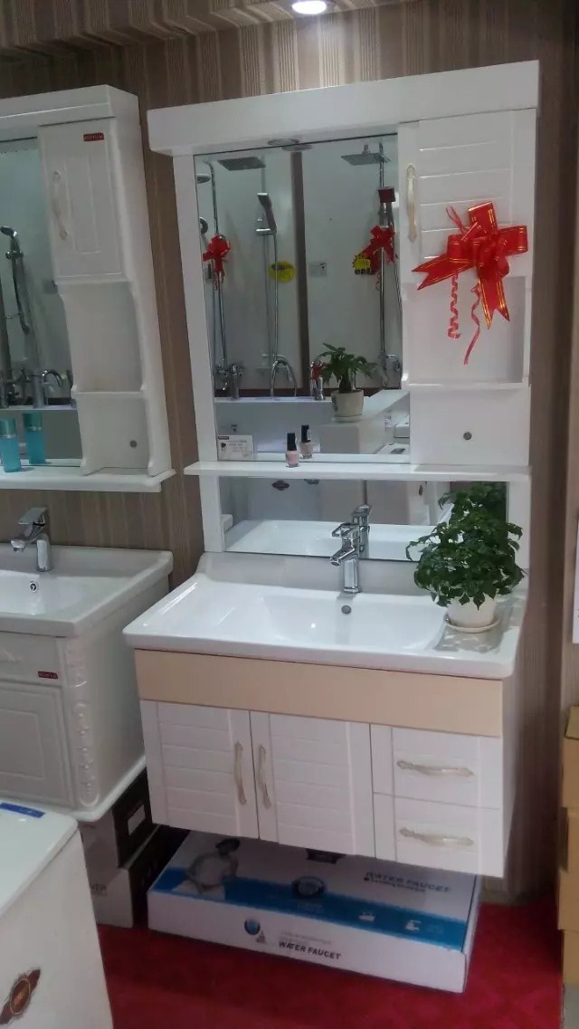 现代风格PVC浴室柜 一体陶瓷盆卫浴柜吊柜洗濑池 带镜前灯 800