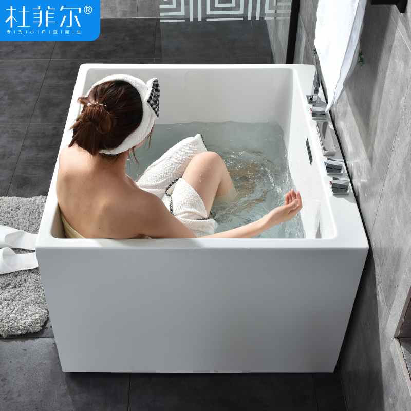 正方形浴缸迷你小户型独立式亚克力加深坐泡桶家用成人日式浴盆