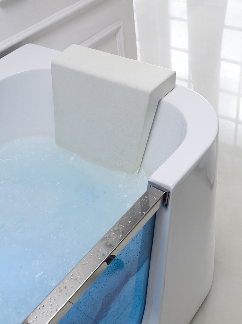 享当当冲浪气泡加热恒温按摩独立式亚克力智能浴池盆浴桶SPA浴缸